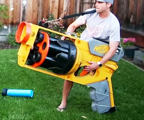 File:Worlds-largest-nerf-gun.jpg
